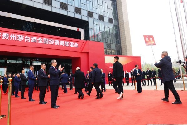 7b14a828f7f7a61a75301d50fe15e8c