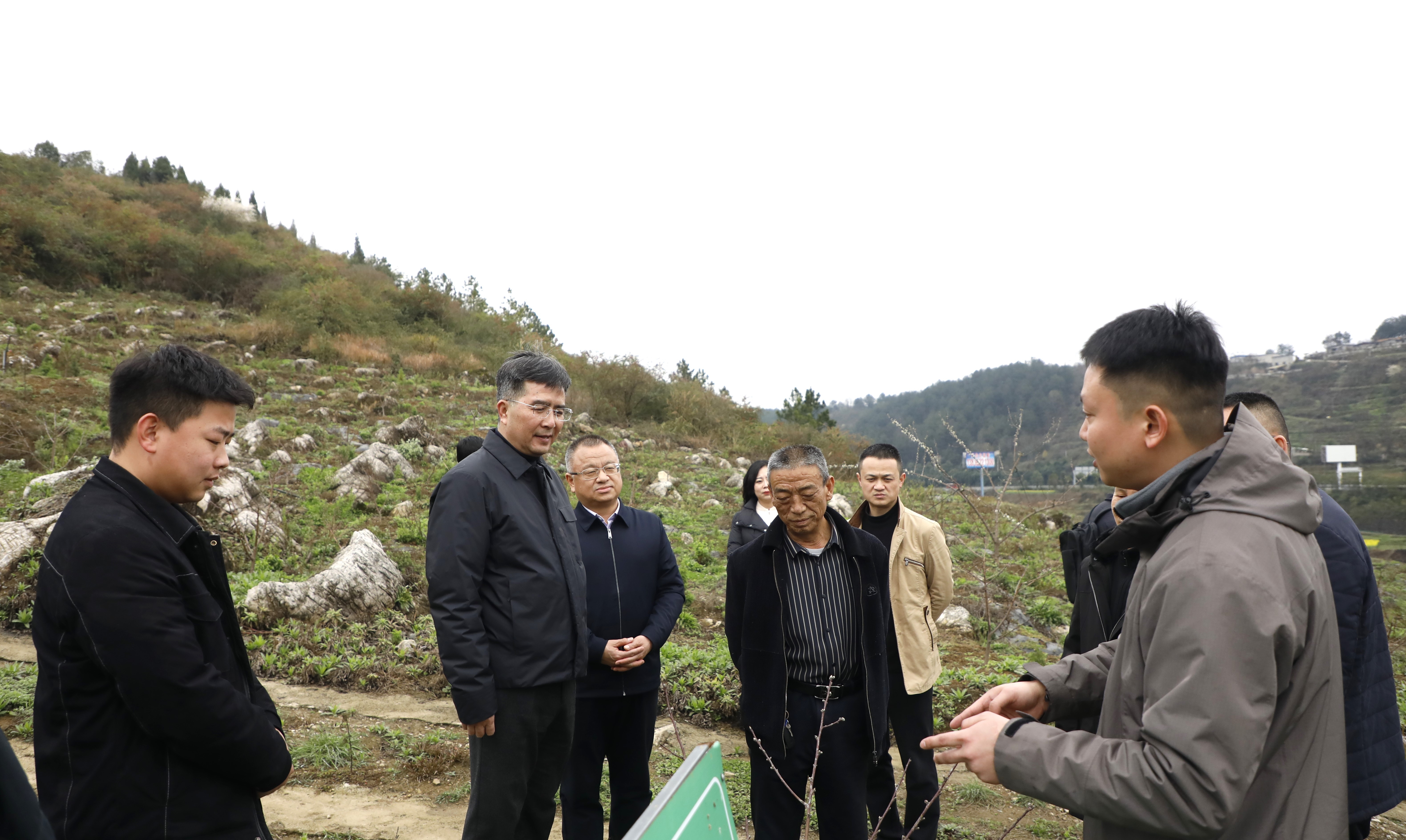 茅台集团调研播州区刀靶社区乡村振兴帮扶工作